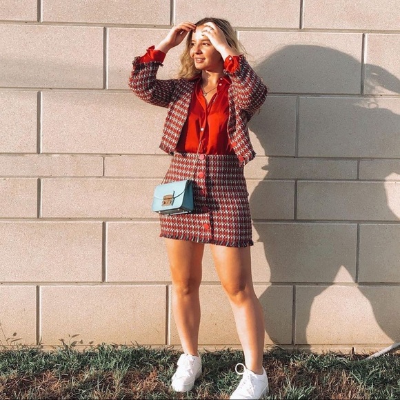 Zara Small Frayed Textured Mini Skirt - Picture 15 of 16